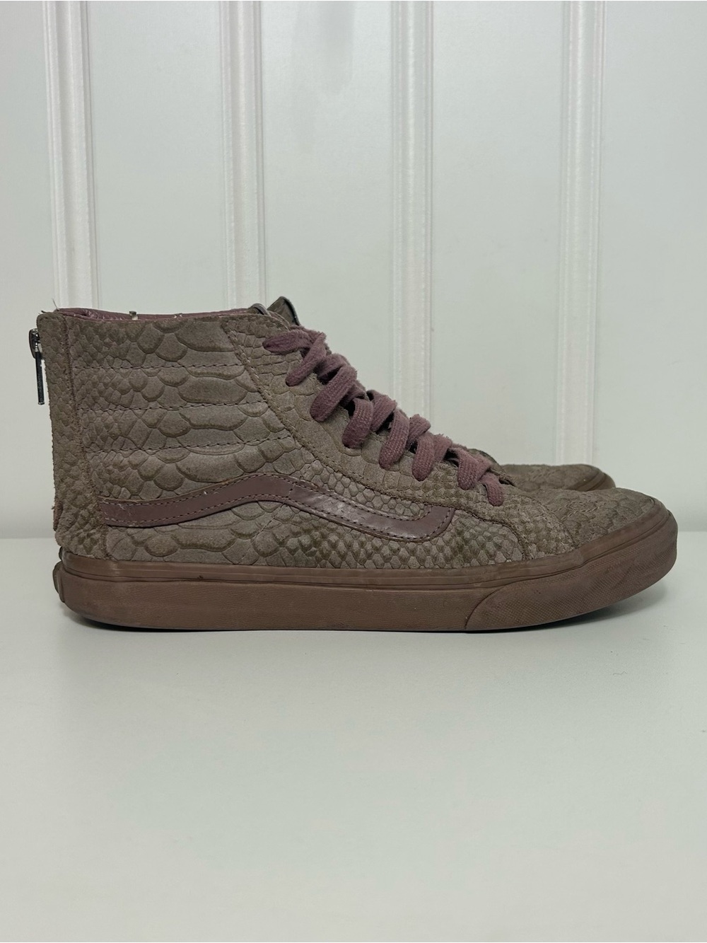 Vans sk8 hi slim zip lace Snake reptile print purple fair condition women’s 9